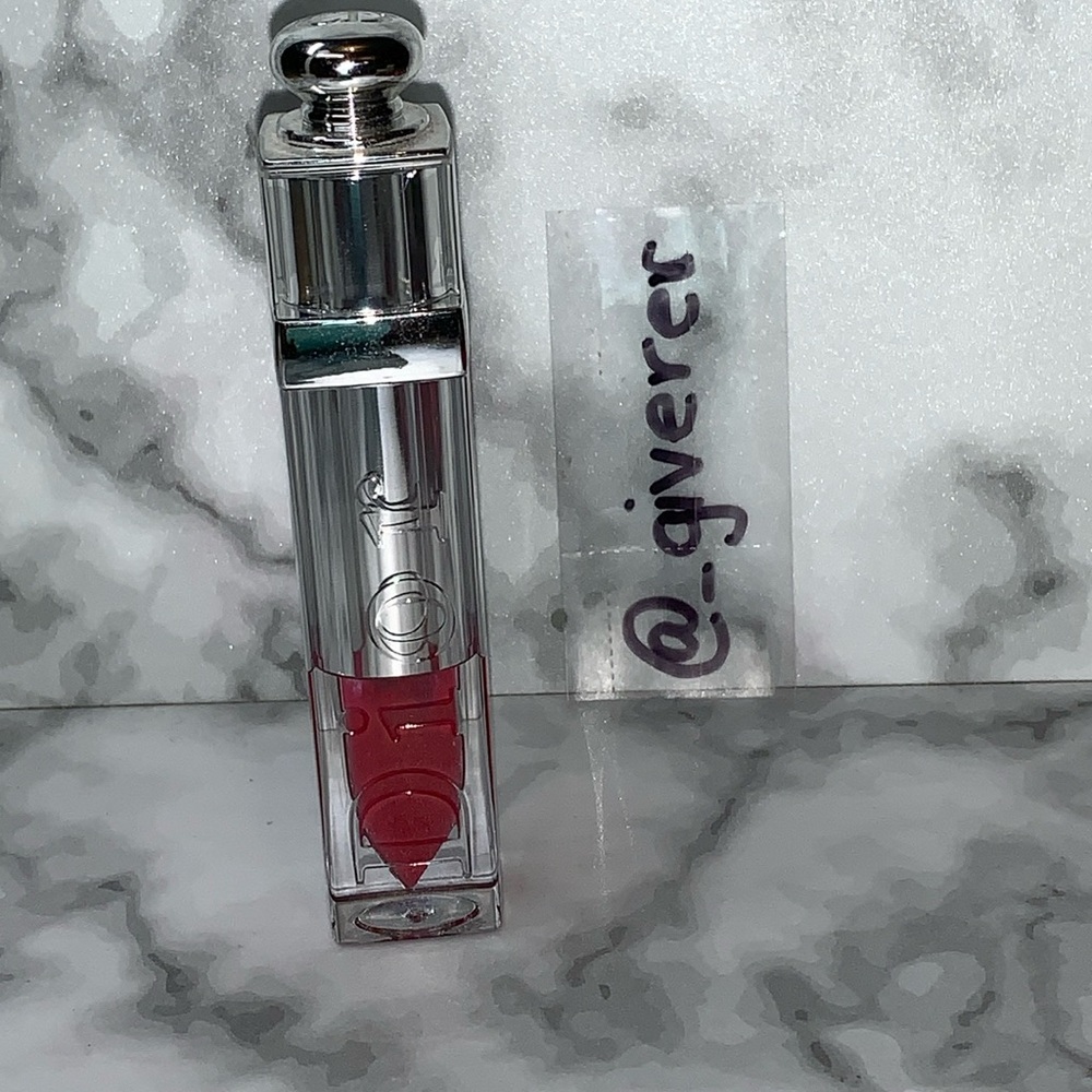 689 VERTIGO DIOR FLUID STICK